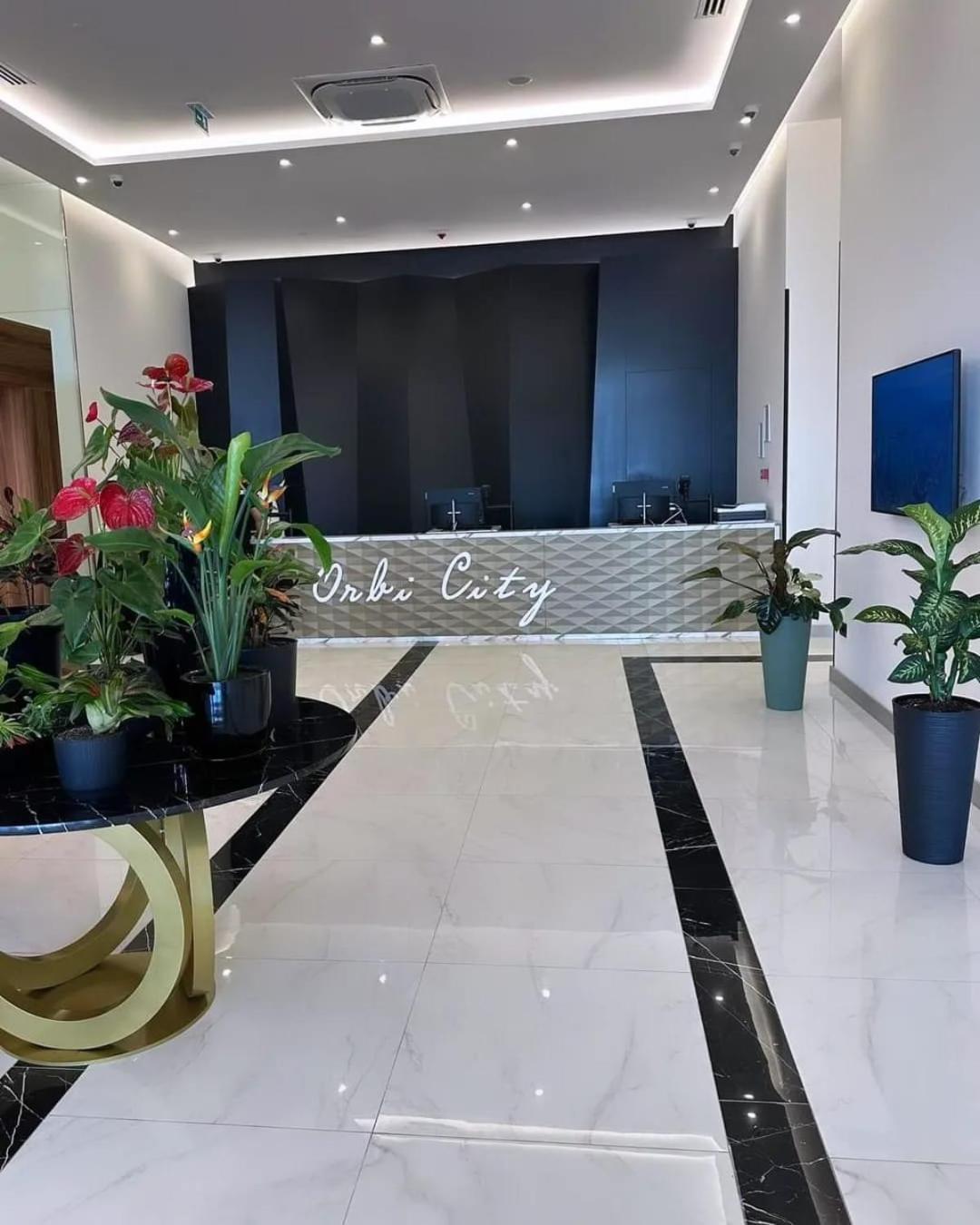 Natalia -Apartments In - Orbi City บาทูมิ ภายนอก รูปภาพ