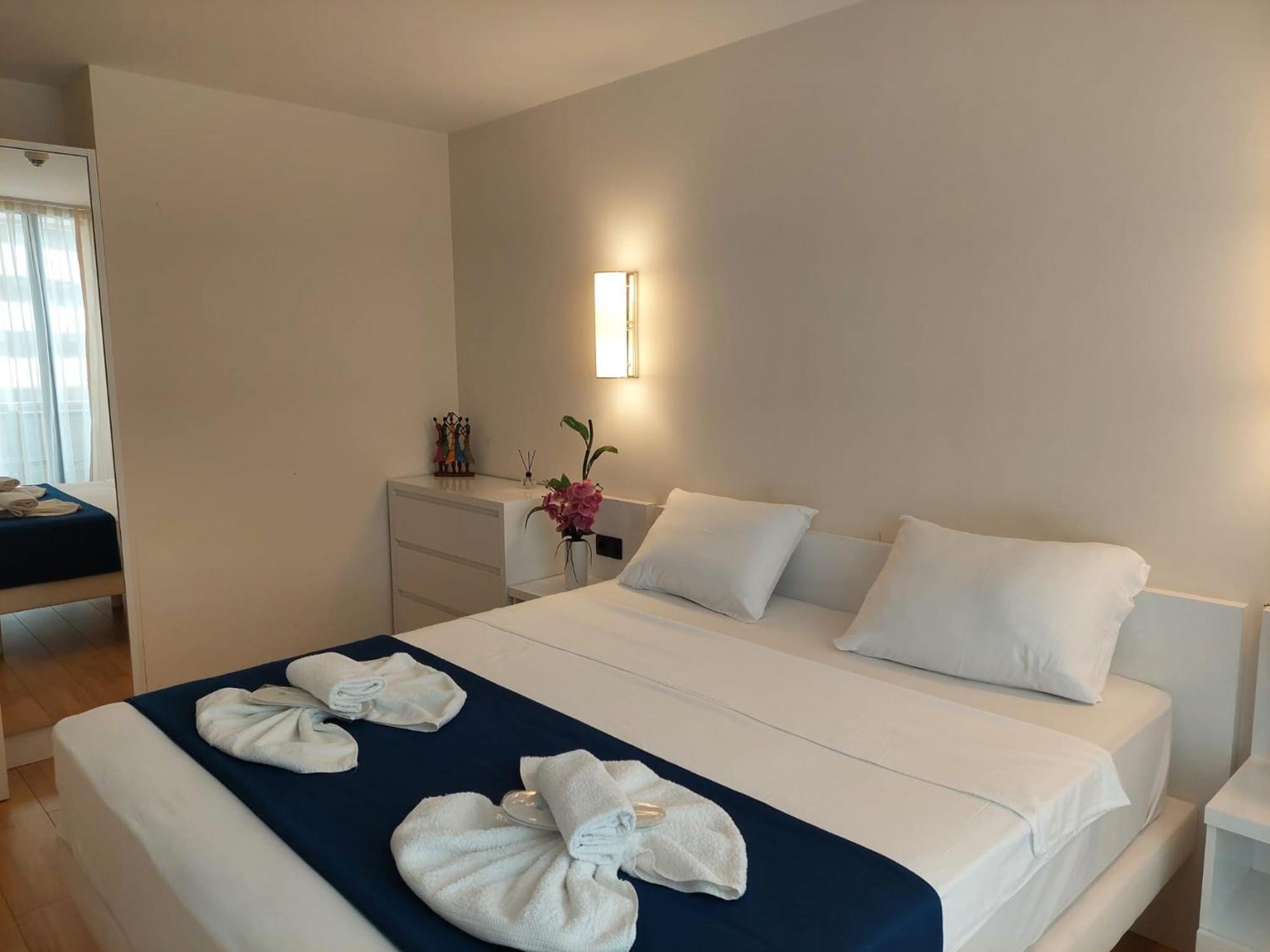 Natalia -Apartments In - Orbi City บาทูมิ ภายนอก รูปภาพ