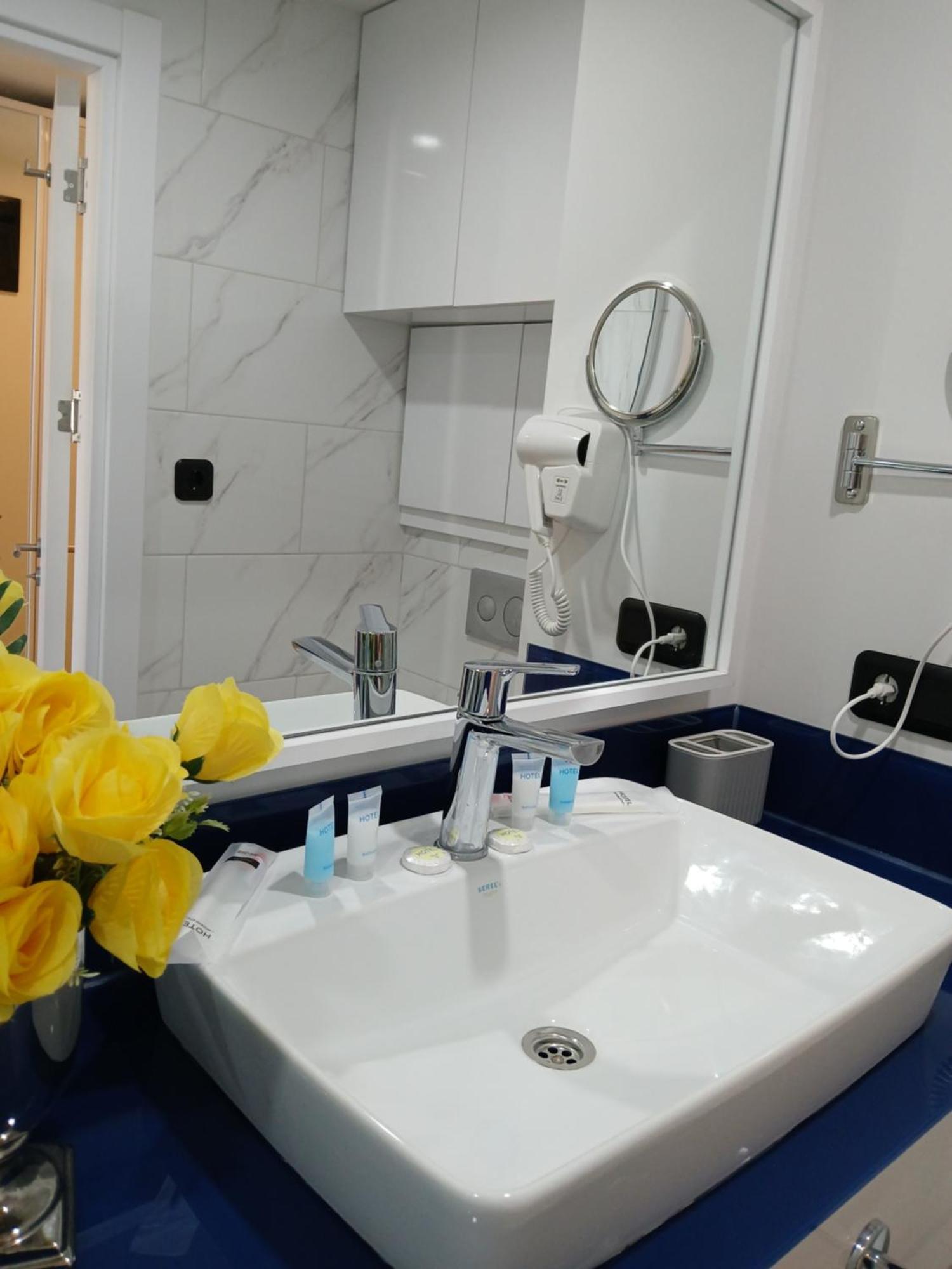 Natalia -Apartments In - Orbi City บาทูมิ ห้อง รูปภาพ